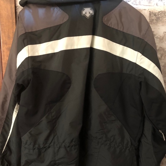 Descente Sz 10 Jacket. - Picture 13 of 16
